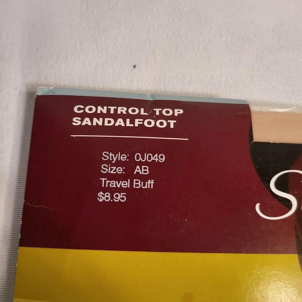 2 Pantyhose Hanes Silk Reflection Control Top ANTI CELLULITE SIZE AB TRAVEL BUFF